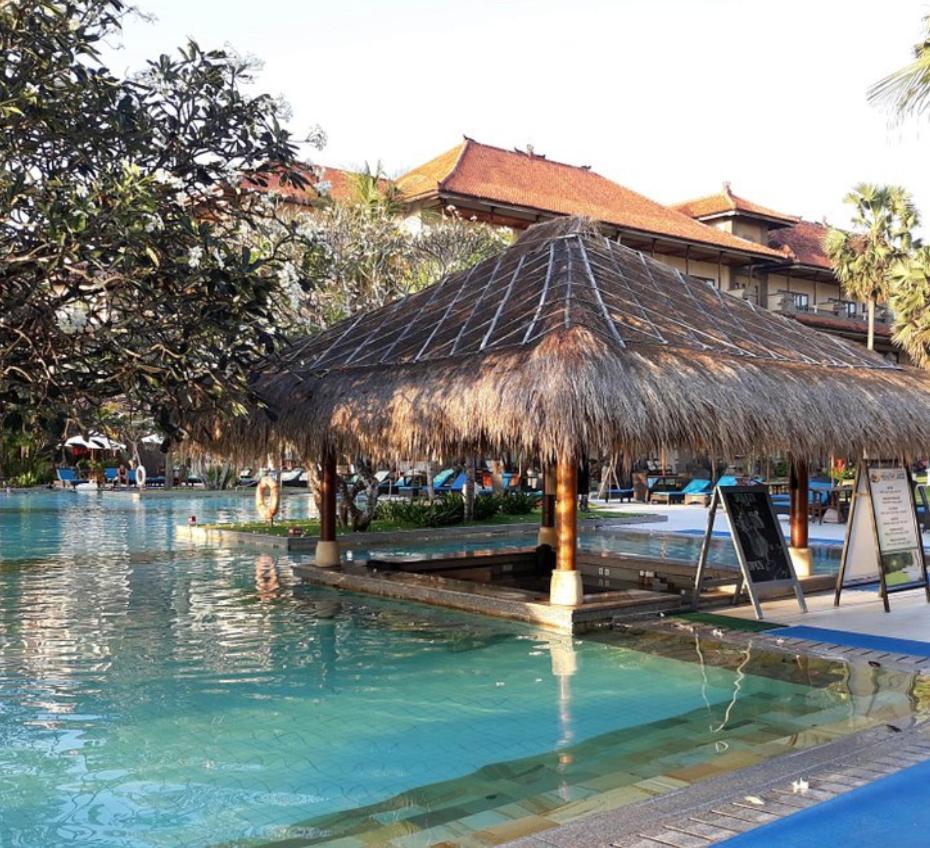 Peninsula Beach Resort Nusa Dua  Buitenkant foto